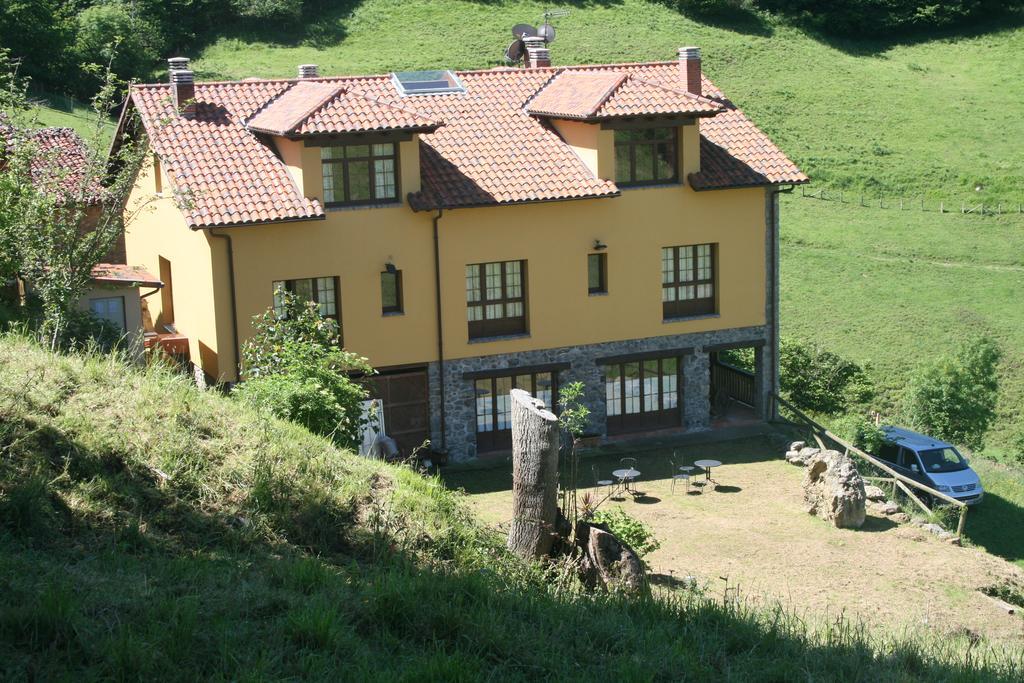 Hotel El Quesar De Gamoneo Gamonedo de Cangas Esterno foto